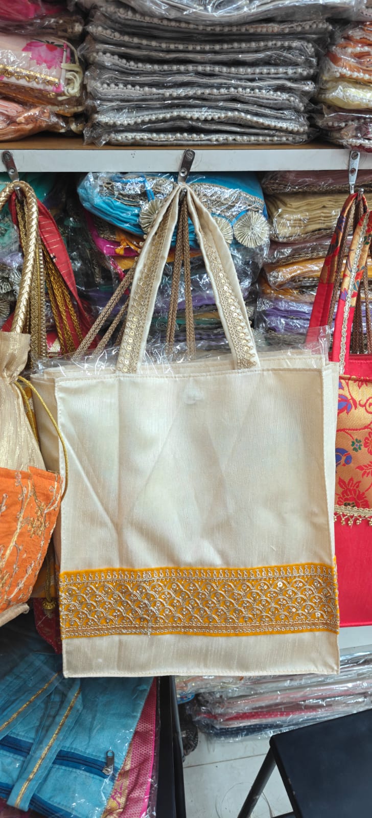 SHREE SHYAM PRODUCTS PLAIN SILK GIFT BAGS WITH DESIGNER LACE